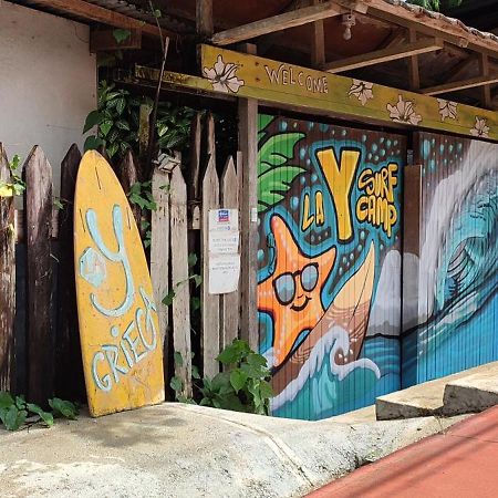 La Y Surf Camp Hotel Bocas Town Exterior foto